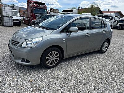 Toyota Verso Life