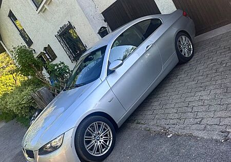 BMW 325i Coupé -