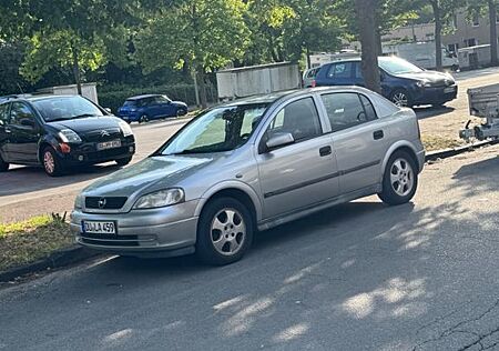 Opel Astra 1.6 16V Edition 2000 Edition 2000