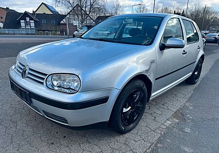 VW Golf Volkswagen 1.6 Special*TÜV NEU*AHK*ZAHNRIEMEN NEU*KLIM