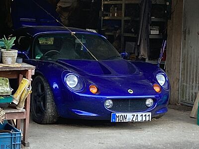 Lotus Elise - -