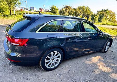 Audi A4 2.0 TDI ultra S tronic sport Avant sport