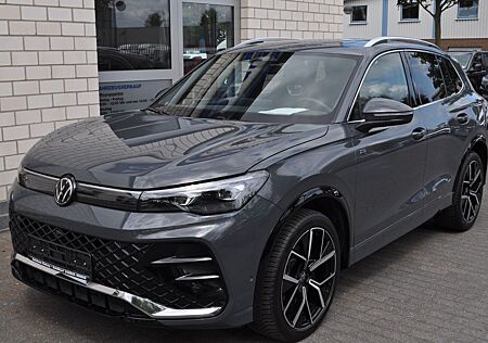 VW Tiguan Volkswagen 1.5 ETSI R-LINE/PANORAMADACH/20ZOLL