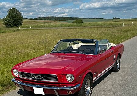 Ford Mustang Cabrio, sehr guter, gepflegter Zustand
