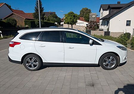 Ford Focus 1,0 EcoBoost 92kW SYNC Edition Turnier...