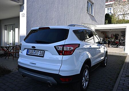 Ford Kuga 2,0 TDCi 4x4 132kW Reifen+Bremsen+TüV neu