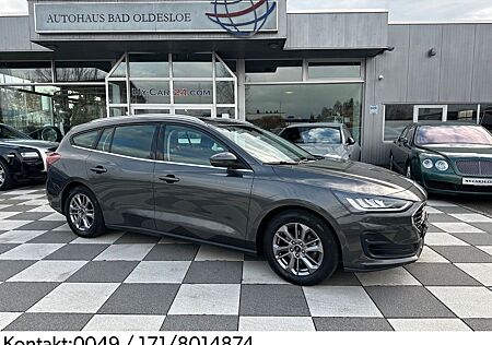 Ford Focus Turnier Titanium,Navi,AHK,Scheckh,
