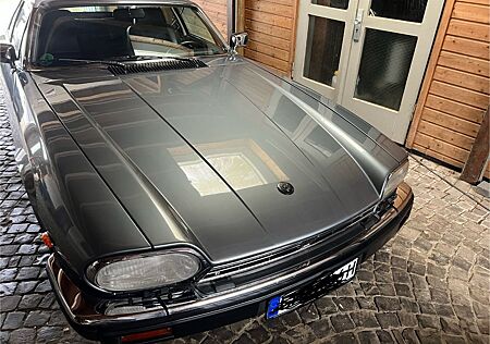 Jaguar XJS V12 Coupe