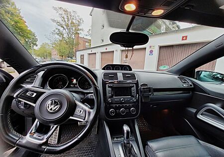 VW Scirocco Volkswagen 2.0 TSI DSG BlueMotion Technology -