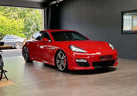 Porsche Panamera GTS 4.8 V8*BOSE*Navi*Alcantara*Bi-Xenon