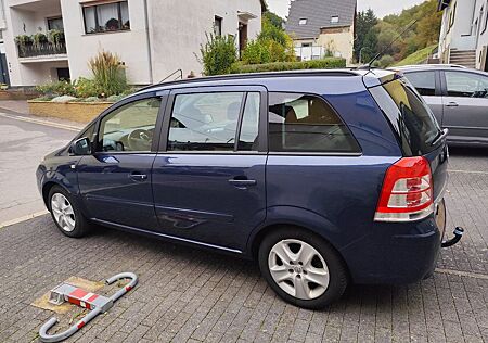 Opel Zafira 1.7 CDTI, Family Plus, Tempomat, PDC, TÜV