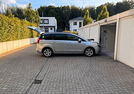 Peugeot 5008 gebraucht kaufen Peugeot 5008 2.0 HDI,7 Sitzer Automatik, Panorama Xenon