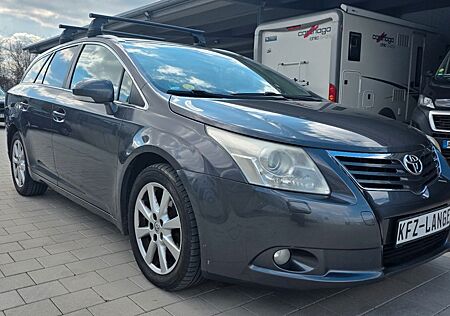 Toyota Avensis Kombi Executive/Tüv+Service Neu/Shz/Xeno