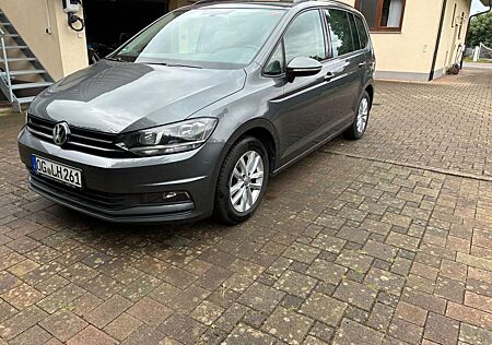 VW Touran Volkswagen AHK | 7-Sitzer | AppConnect | Tempomat