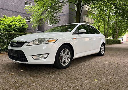 Ford Mondeo 2,0TDCi ECOnetic Tempo DVD NAVI KLI 1.Han