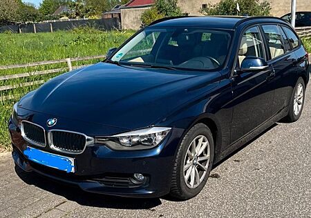 BMW 320d EfficientD. Ed. Touring Luxury Line Lux...