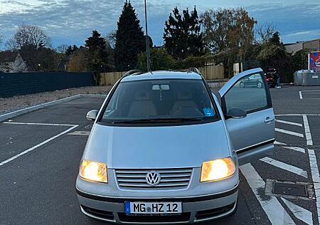 VW Sharan Volkswagen 1.9TDI tiptronic Highline Highline