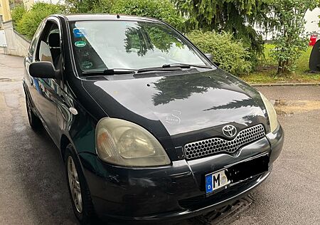 Toyota Yaris 1.0 linea eco eco