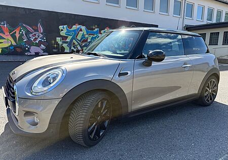 Mini Cooper Chili / Top-Ausstattung / TÜV NEU