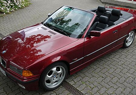 BMW 318 i Cabrio 1 Hand, ca. 37000 KM, Scheckheft
