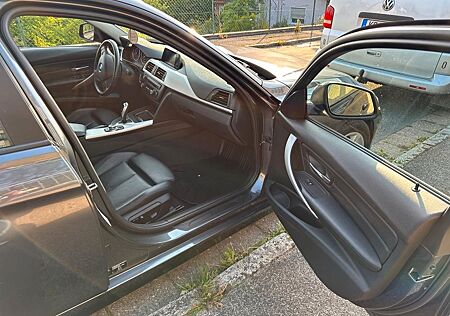 BMW 328i xDrive -