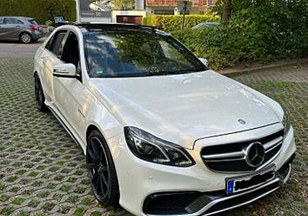 Mercedes-Benz E 63 AMG S 4MATIC AMG