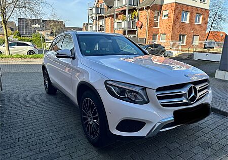 Mercedes-Benz GLC 250 4MATIC Autom. - Leder / LED/ Kamera