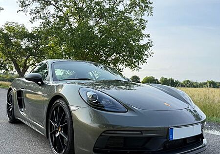 Porsche Cayman GTS 4.0 Schalter/ Approved 07/26
