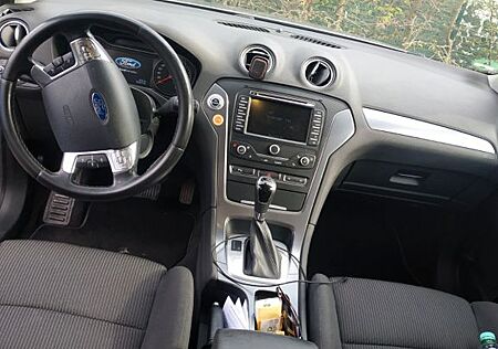 Ford Mondeo 2,2TDCi 147kW Titanium Turnier Autom....