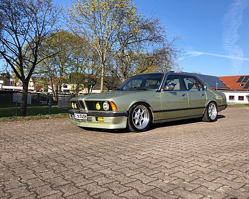 BMW 745i Blechnase, Klimaanlage, Schiebedach