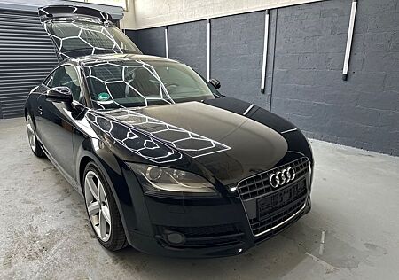 Audi TT Coupe/Roadster 1.8 TFSI Coupe