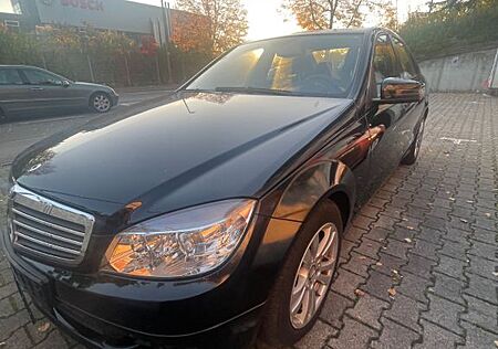 Mercedes-Benz C 180 gebraucht kaufen Mercedes-Benz C 180 Kompressor CLASSIC Classic