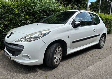 Peugeot 206 + - 1.4 75
