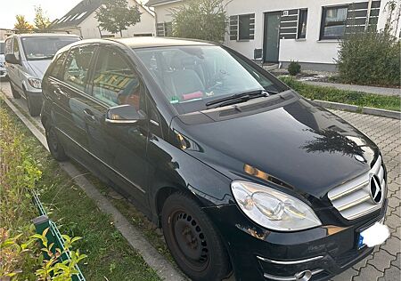 Mercedes-Benz B 150