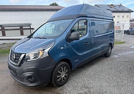 Nissan NV300