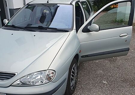 Renault Megane Grandtour Privilege 1.6 16V Expression