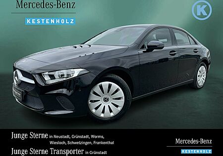 Mercedes-Benz A 250 e Limousine TEMPO+SITZHEIZ+EPH+SPUR/BREMS