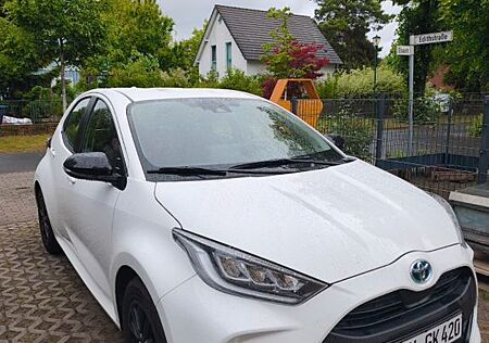 Toyota Yaris - TEAM D / HYBRID LED-PAKET AUTOMATIK