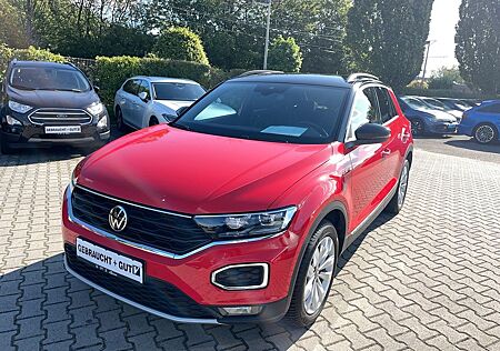 VW T-Roc Volkswagen Sport 1.5 TSI DSG Navi AHK LED