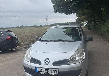 Renault Clio Exception 1.6 16V 65kW Exception