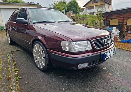 Audi 100