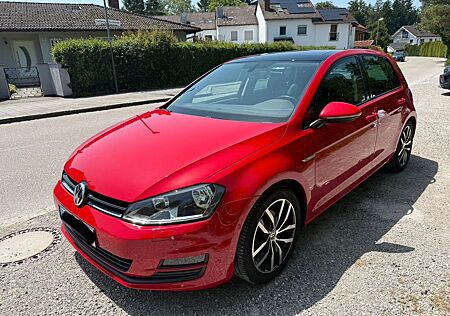 VW Golf Volkswagen 1.4 TSI CUP DOPPELT BEREIFT+ALLUFELGEN