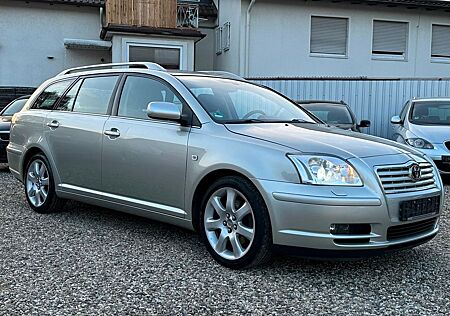 Toyota Avensis Executive2.0Xenon AHK Schiebedach 1Hand