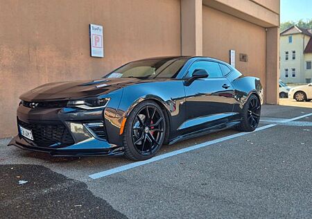 Chevrolet Camaro 6.2 V8 AT -