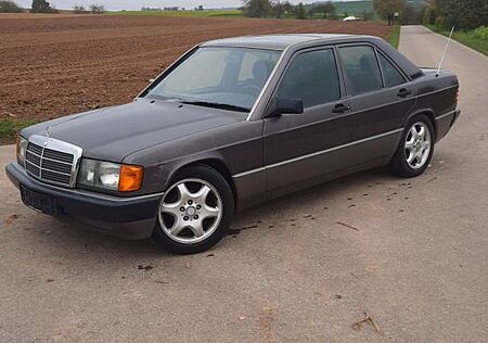 Mercedes-Benz 190