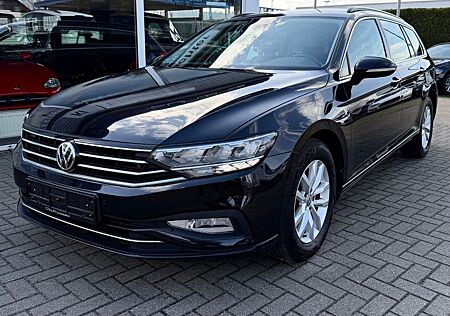 VW Passat Variant Volkswagen Business / Navig