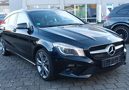 Mercedes-Benz CLA 180 CLA180 ShootingBrake Urban Navi Kamera Xenon PDC