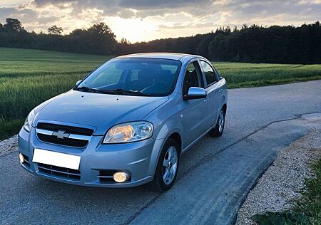 Chevrolet Aveo 1.4 LT