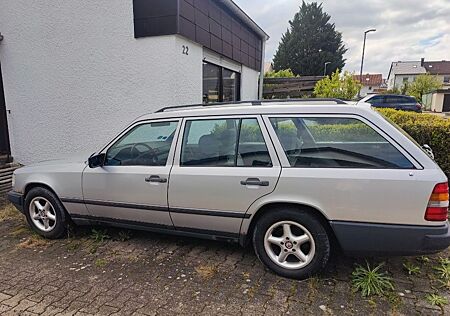 Mercedes-Benz 230 TE