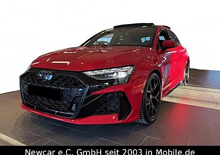 Audi RS3 Sportback TFSI quattro*HUD*Panorama*Komfort*